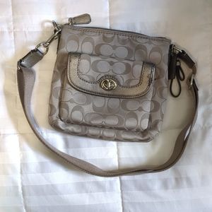 Coach  |  crossbody bag / small purse